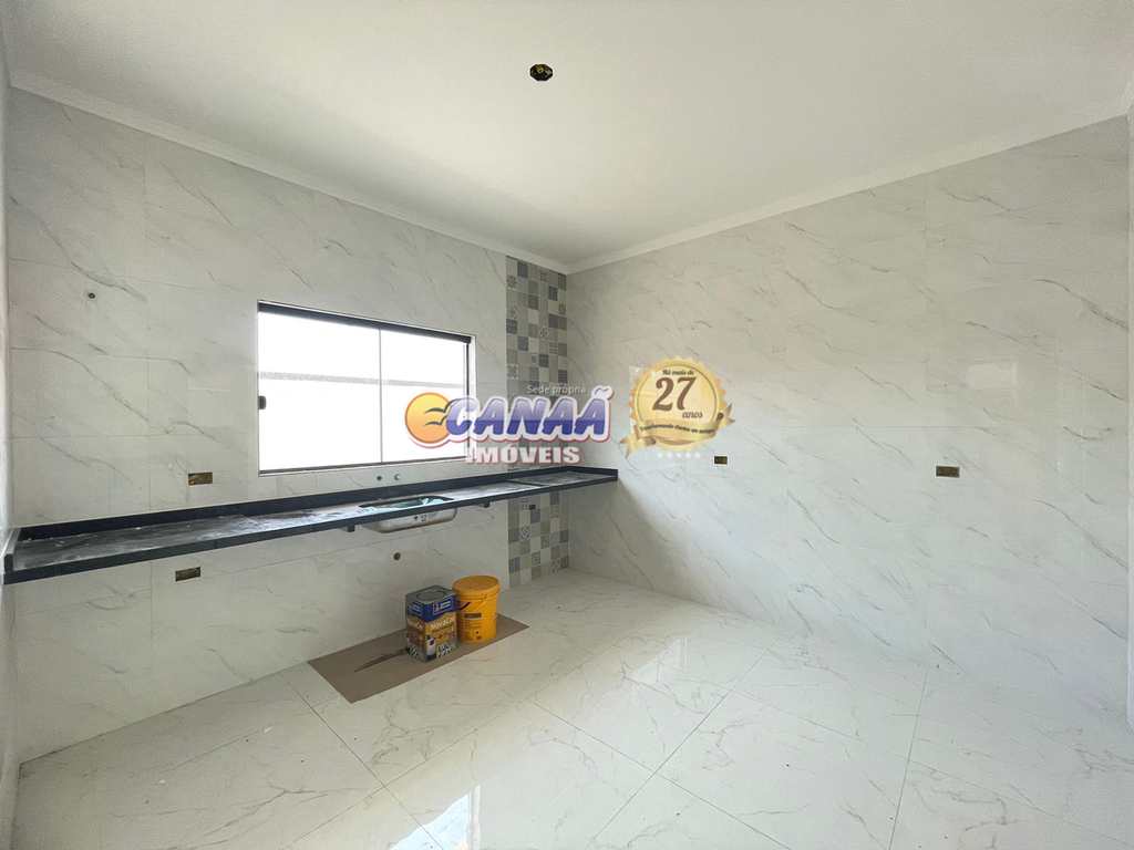 Casa em Mongaguá, no bairro Santa Eugênia