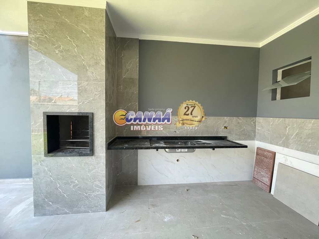 Casa em Mongaguá, no bairro Santa Eugênia
