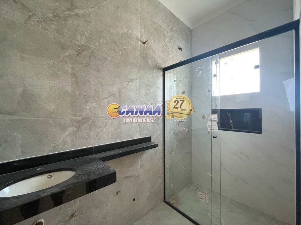 Casa em Mongaguá, no bairro Santa Eugênia