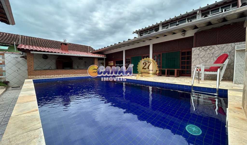 Casa em Mongaguá, bairro Agenor de Campos
