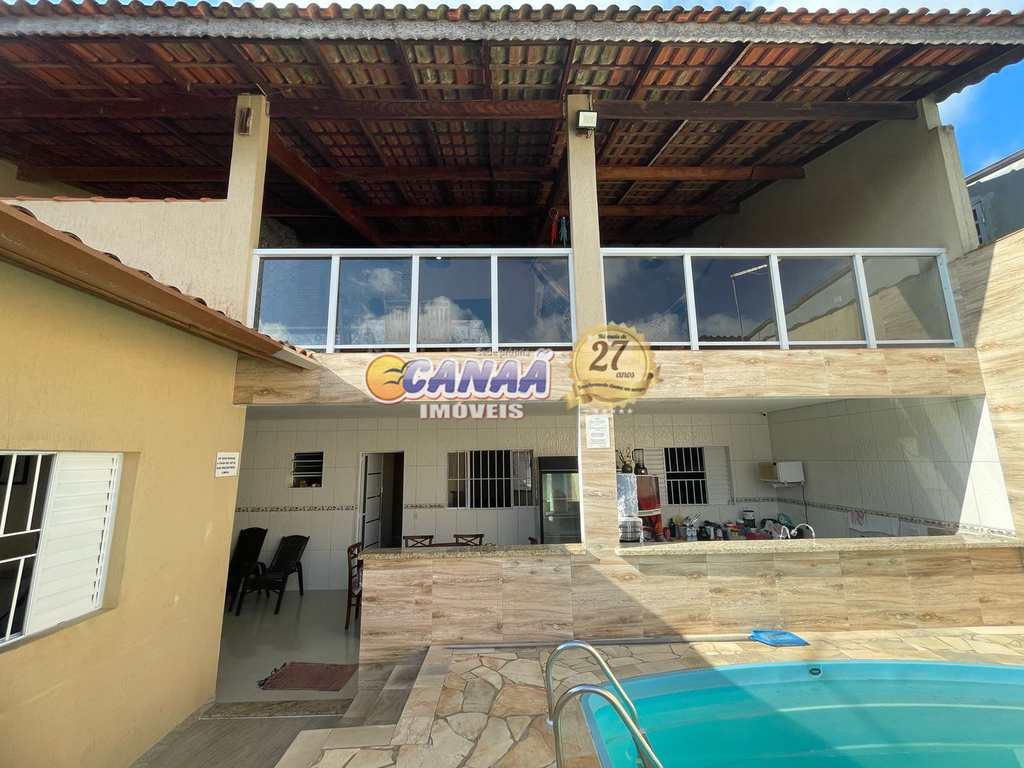 Casa em Itanhaém, no bairro Vila Loty I