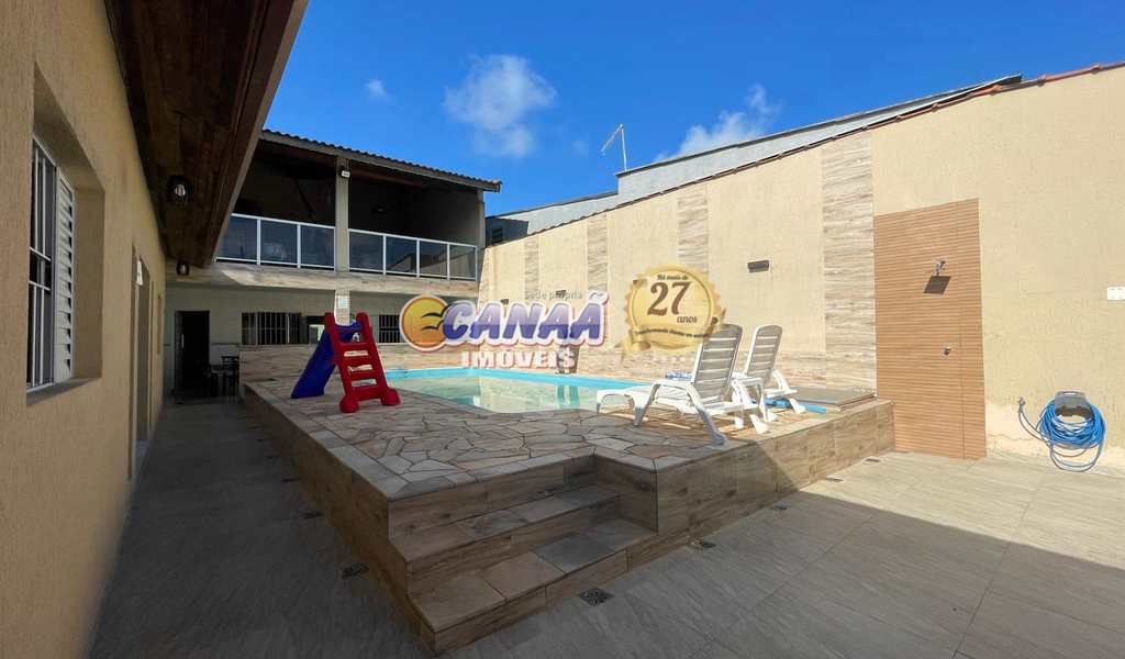 Casa em Itanhaém, bairro Vila Loty I