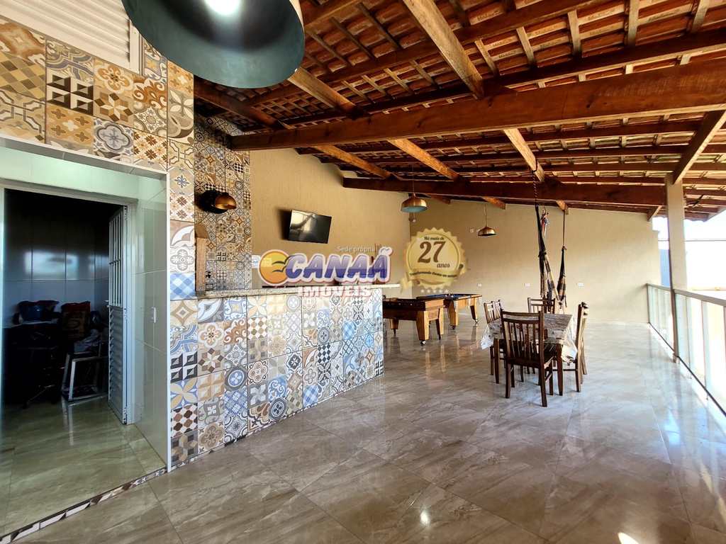 Casa em Itanhaém, no bairro Vila Loty I