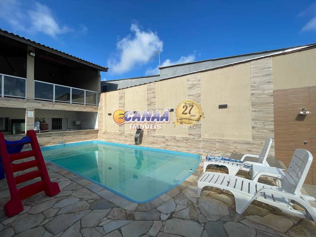 Casa em Itanhaém, no bairro Vila Loty I