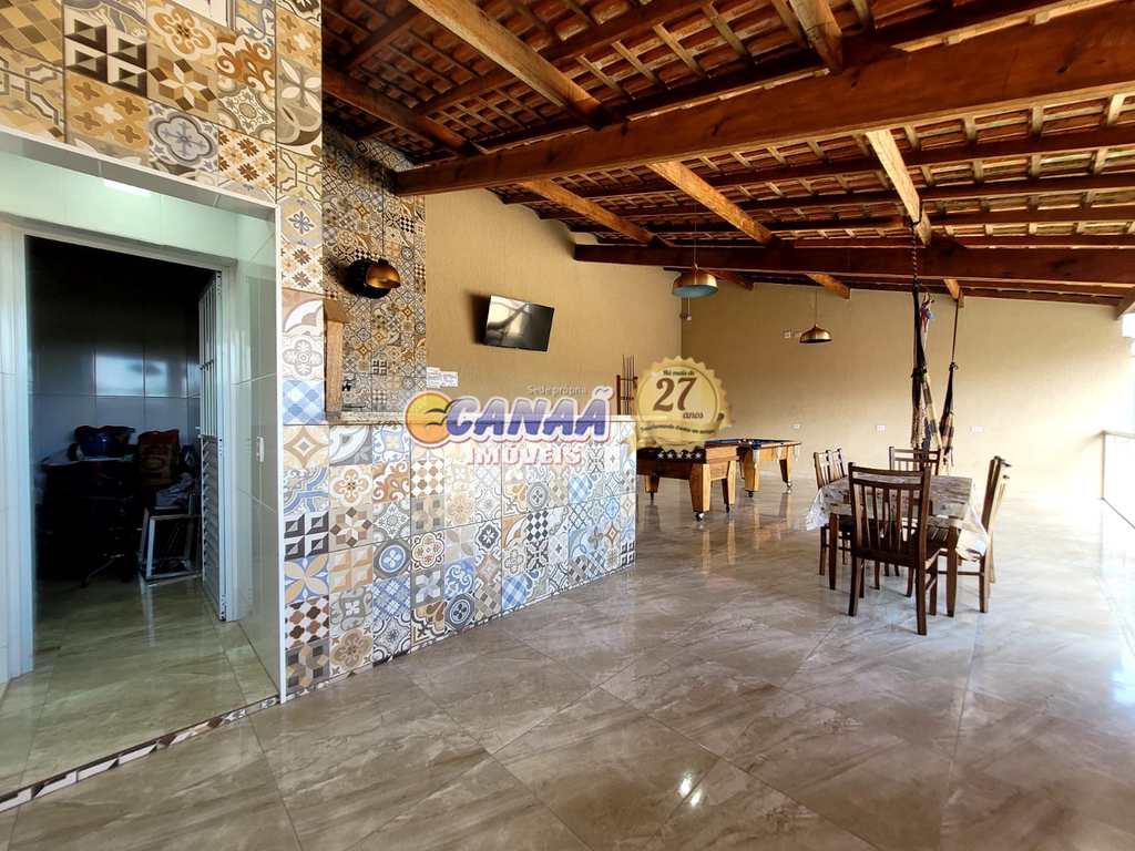 Casa em Itanhaém, no bairro Vila Loty I
