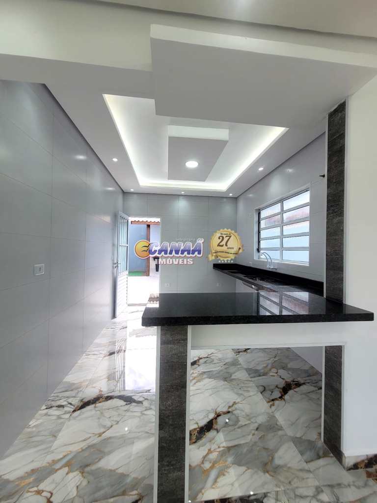 Casa em Mongaguá, no bairro Santa Eugênia