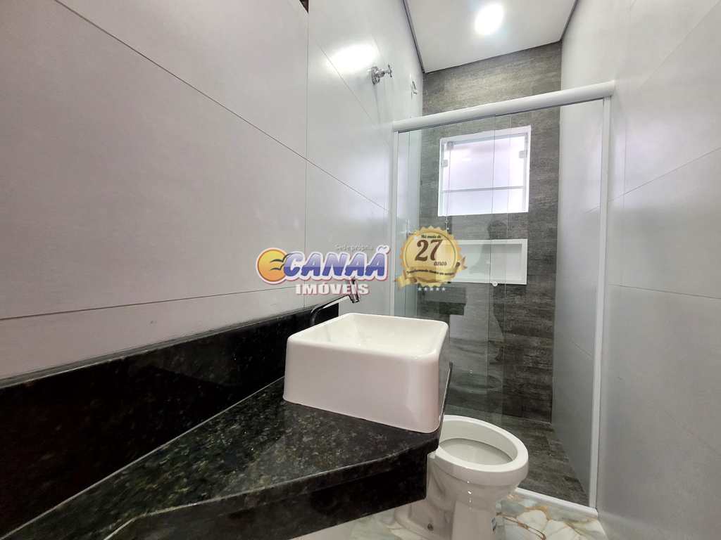 Casa em Mongaguá, no bairro Santa Eugênia