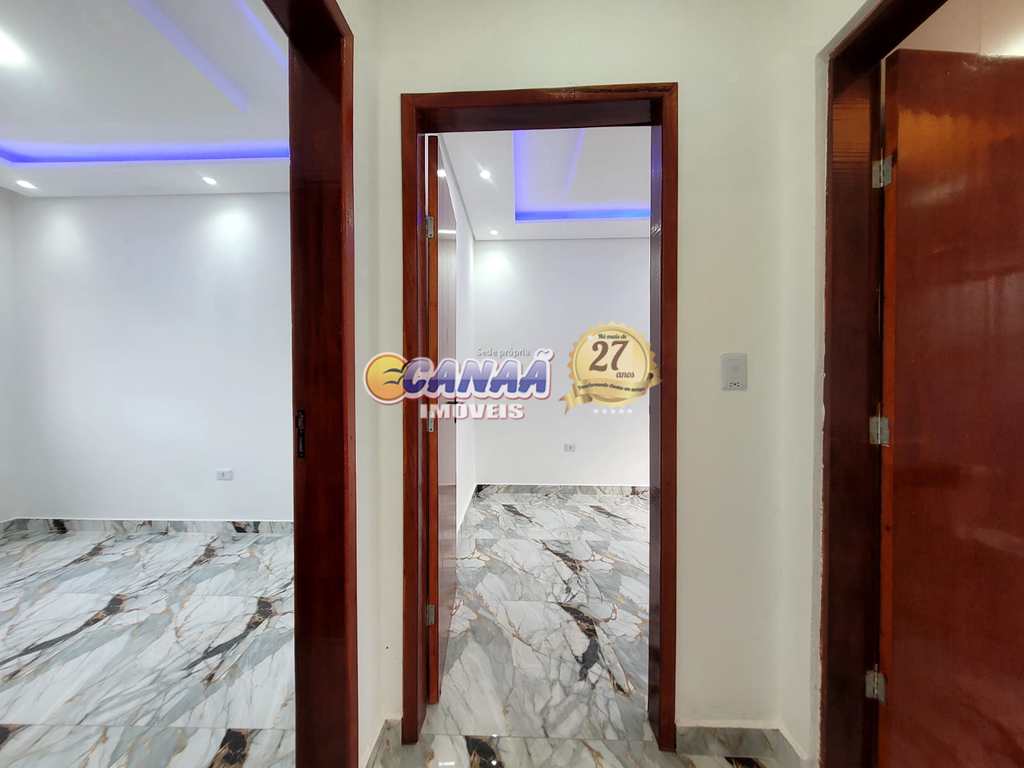 Casa em Mongaguá, no bairro Santa Eugênia