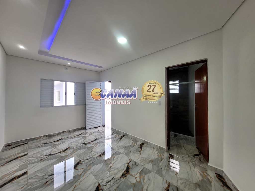 Casa em Mongaguá, no bairro Santa Eugênia