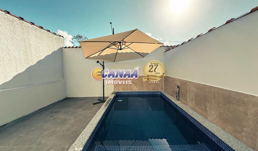 Casa em Mongaguá, bairro Jardim Praia Grande