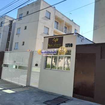 Apartamento em Mongaguá, bairro Balneário Itaguai