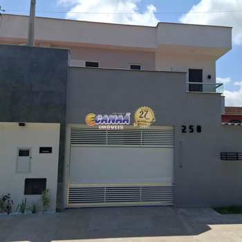 Sobrado em Mongaguá, bairro Jardim Praia Grande