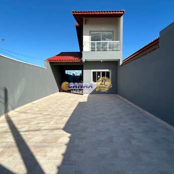 Sobrado em Mongaguá, bairro Balneário Flórida Mirim