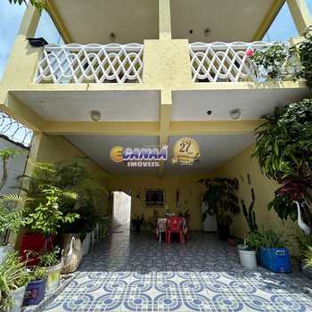 Sobrado em Mongaguá, bairro Agenor de Campos