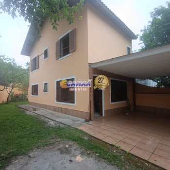 Sobrado em Mongaguá, bairro Balneário Itaóca