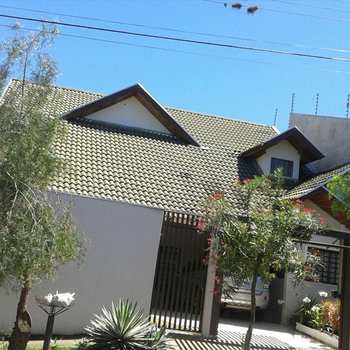 Sobrado em Maringá, bairro Jardim Novo Horizonte