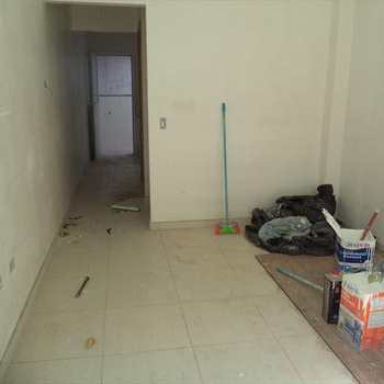 Sobrado em Praia Grande, bairro Glória