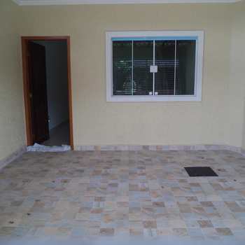 Sobrado em Praia Grande, bairro Mirim