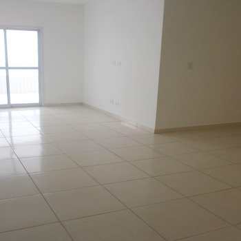 Apartamento em Praia Grande, bairro Tupi