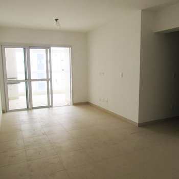 Apartamento em Praia Grande, bairro Boqueirão