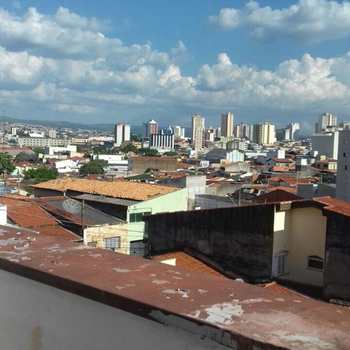 Casa em Sorocaba, bairro Vila Santana