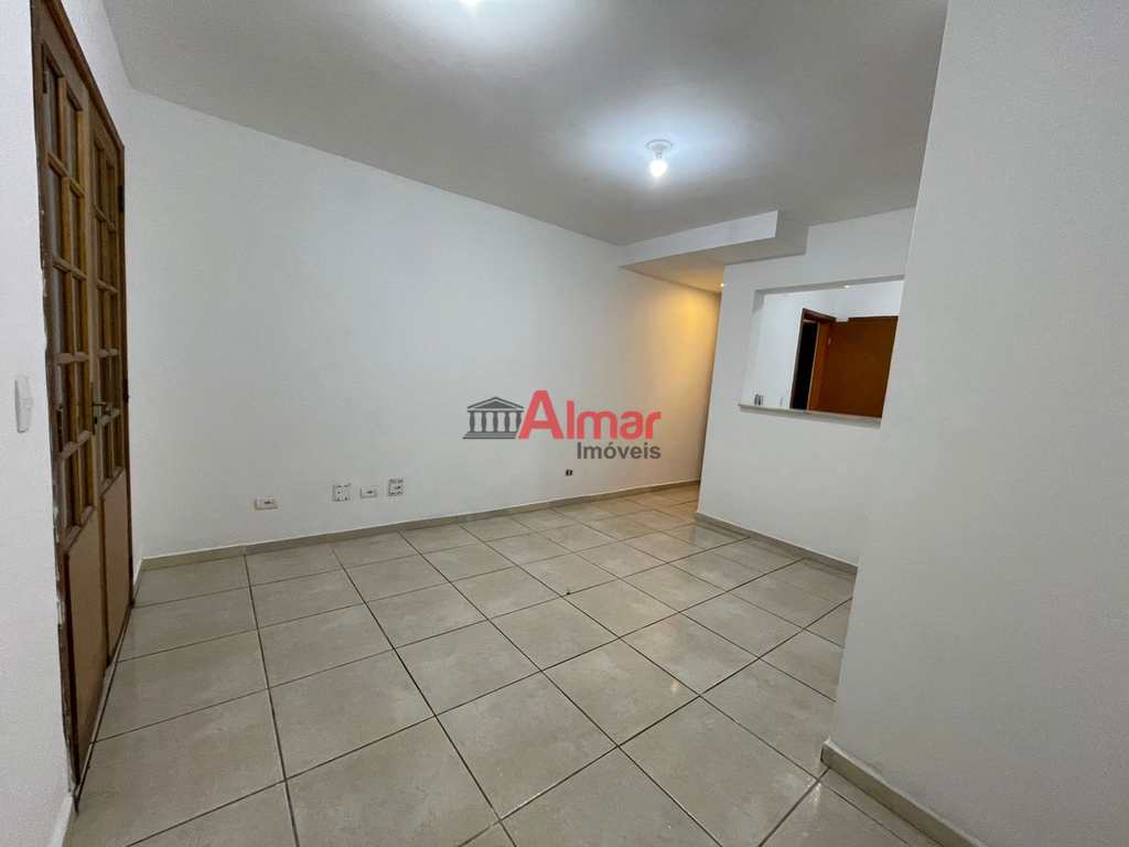 Casa de Condomínio em São Paulo, no bairro Itaquera