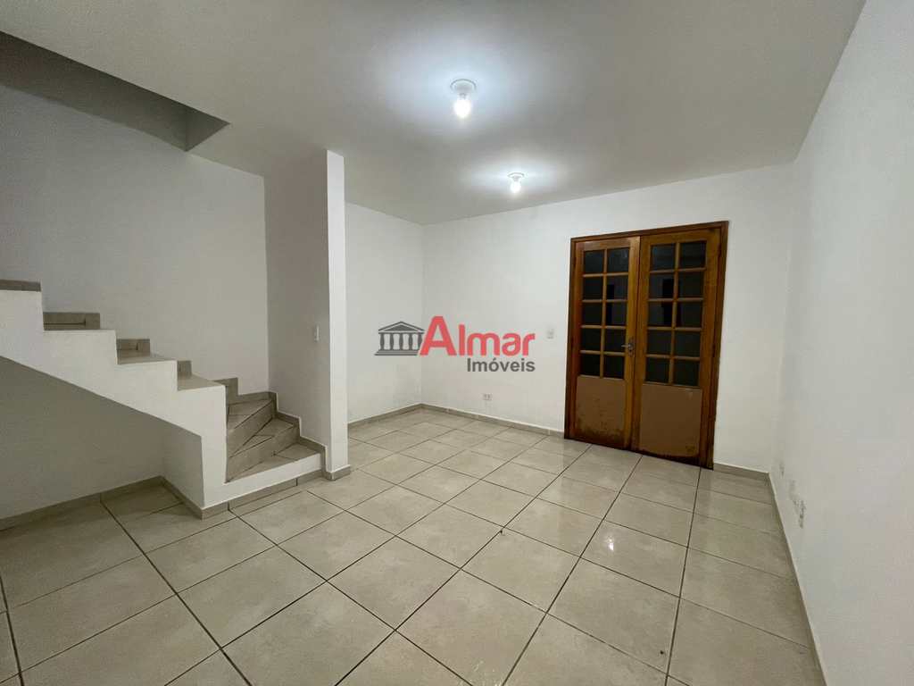 Casa de Condomínio em São Paulo, no bairro Itaquera