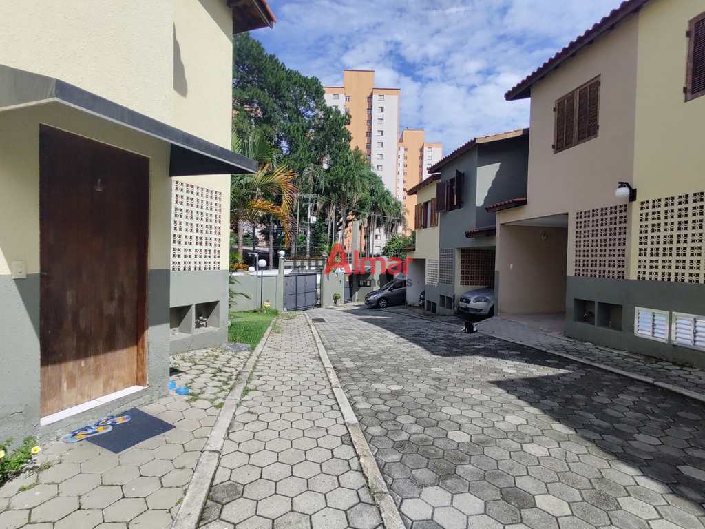Casa de Condomínio em São Paulo, no bairro Itaquera