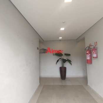 Apartamento em São Paulo, bairro Jardim Helian