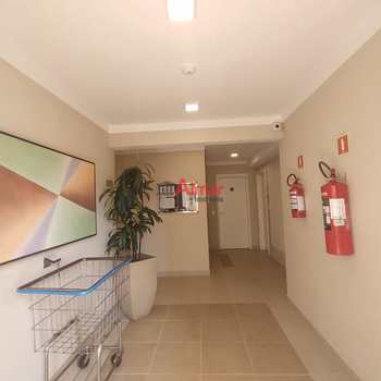 Apartamento em São Paulo, bairro Jardim Helian