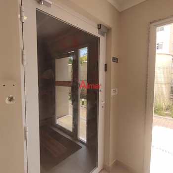 Apartamento em São Paulo, bairro Jardim Helian