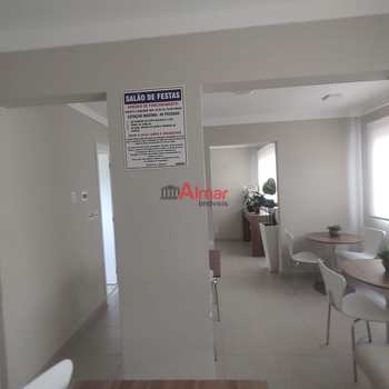 Apartamento em São Paulo, bairro Jardim Helian