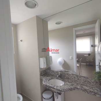 Apartamento em São Paulo, bairro Jardim Helian