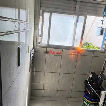 Apartamento em São Paulo, bairro Vila Carmosina
