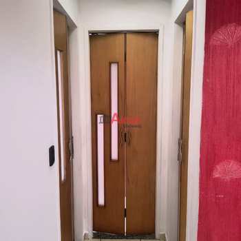 Apartamento em São Paulo, bairro Vila Carmosina