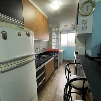 Apartamento em São Paulo, bairro Vila Carmosina