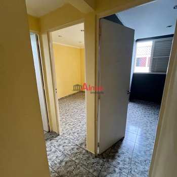 Apartamento em São Paulo, bairro Itaquera