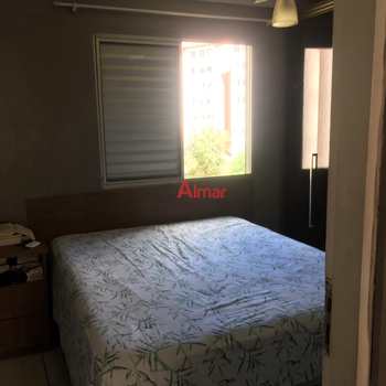 Apartamento em São Paulo, bairro Conjunto Habitacional Fazenda do Carmo
