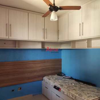 Apartamento em São Paulo, bairro Vila Carmosina