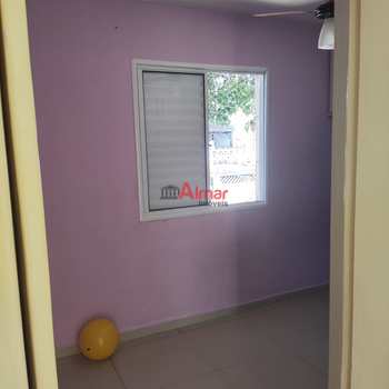 Apartamento em São Paulo, bairro Vila Carmosina