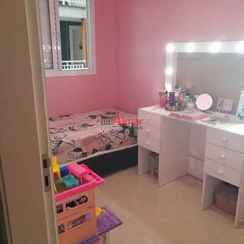 Apartamento em São Paulo, bairro Vila Carmosina