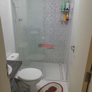 Apartamento em São Paulo, bairro Vila Carmosina