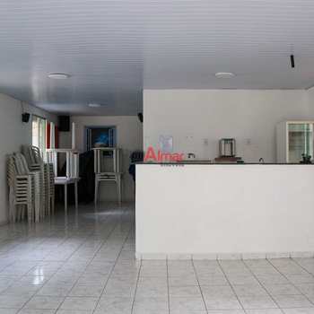 Apartamento em Poá, bairro Jardim Itamarati