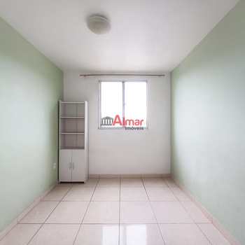 Apartamento em Poá, bairro Jardim Itamarati