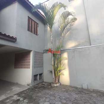Sobrado de Condomínio em São Paulo, bairro Itaquera
