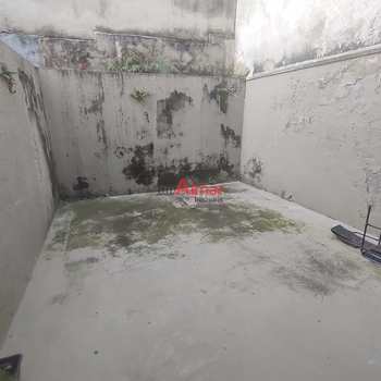 Sobrado de Condomínio em São Paulo, bairro Itaquera