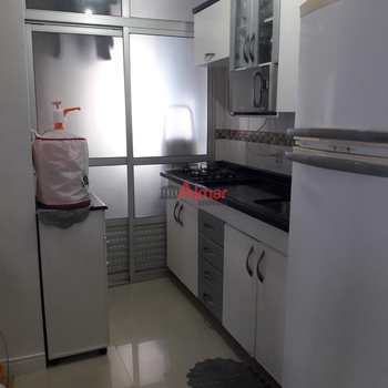 Apartamento em São Paulo, bairro Vila Carmosina