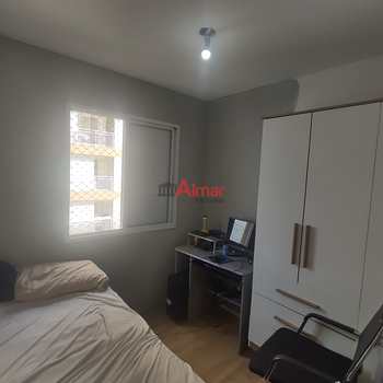 Apartamento em São Paulo, bairro Vila Carmosina