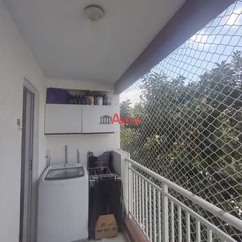 Apartamento em São Paulo, bairro Vila Carmosina
