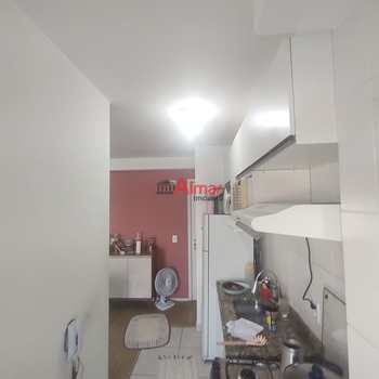 Apartamento em São Paulo, bairro Vila Carmosina